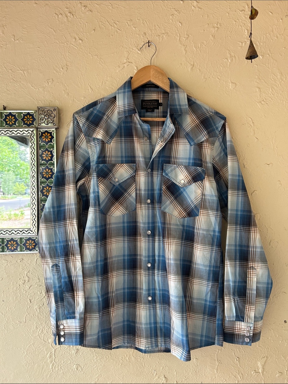 Men’s Frontier Pendleton with Snaps 🤠 size Small